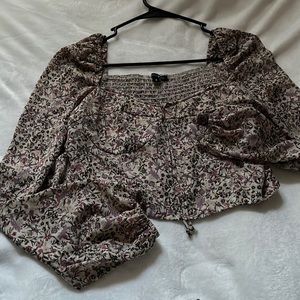 Long sleeve crop top